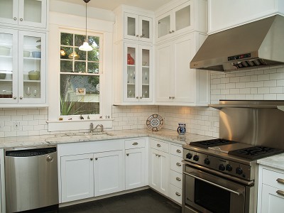 White Countertops on Nice Kitchen  I Love Subway Tiles  And The White Marble Countertops
